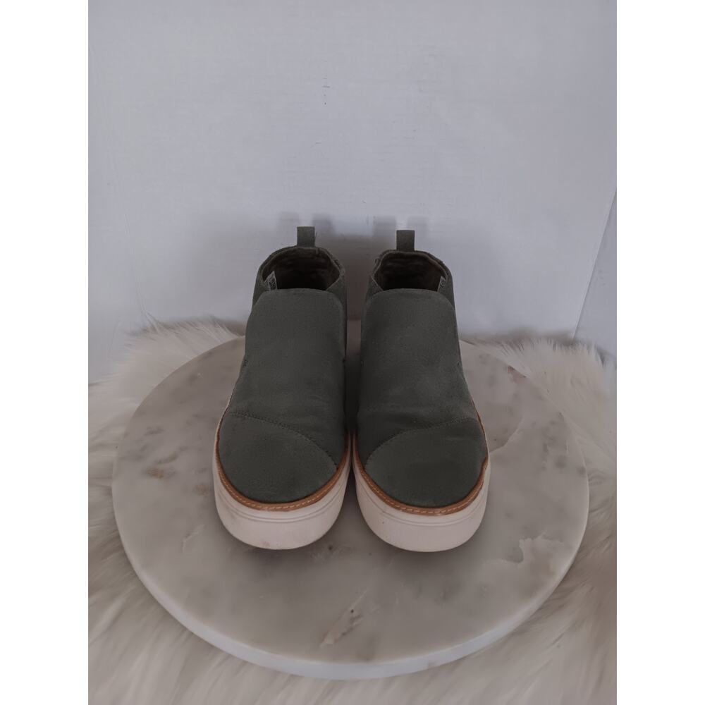 Toms Women's Size 9 Chelsea Pull On Bootie Boots Sage Green Suede 10016790